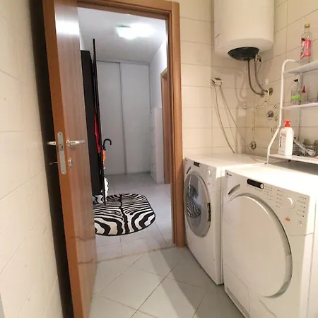 Sunny Apartment *